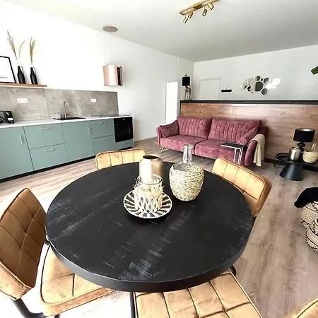 Apartamento Zomerzon -private Parking- *