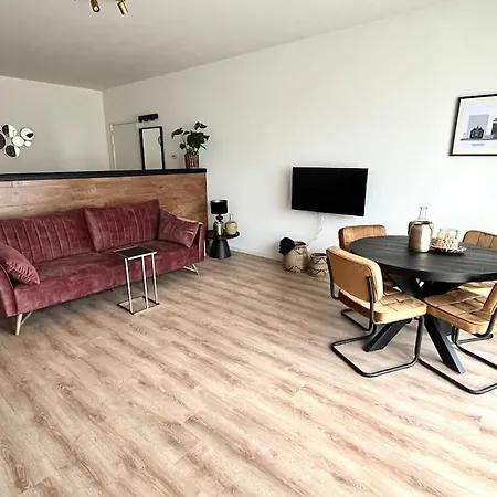 Apartamento Zomerzon -private Parking- *